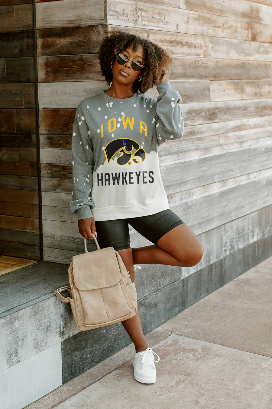 UPCYCLE AND VINTAGE FADED WASH CREWNECK PULLOVER