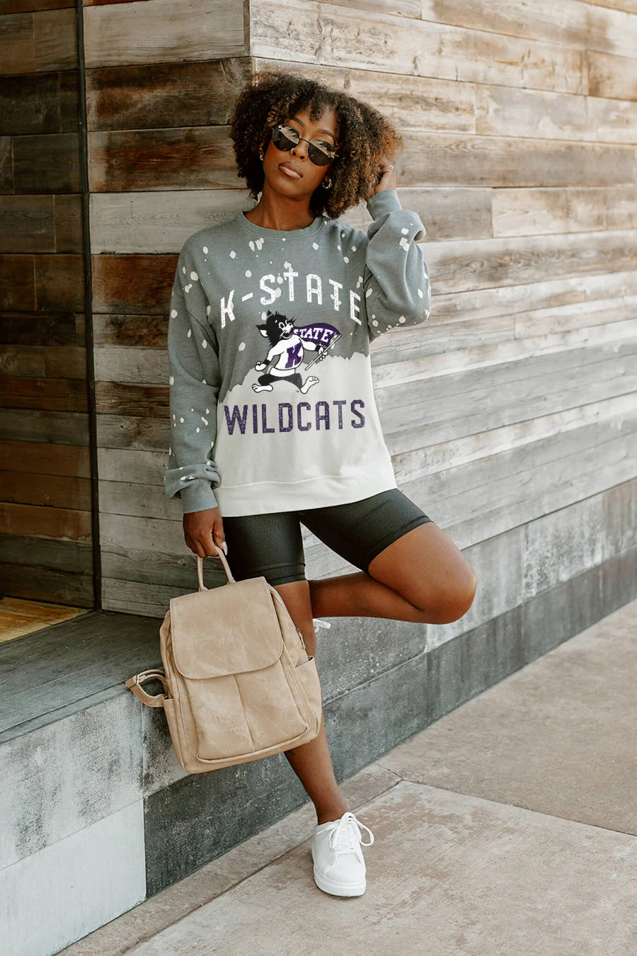 UPCYCLE AND VINTAGE FADED WASH CREWNECK PULLOVER