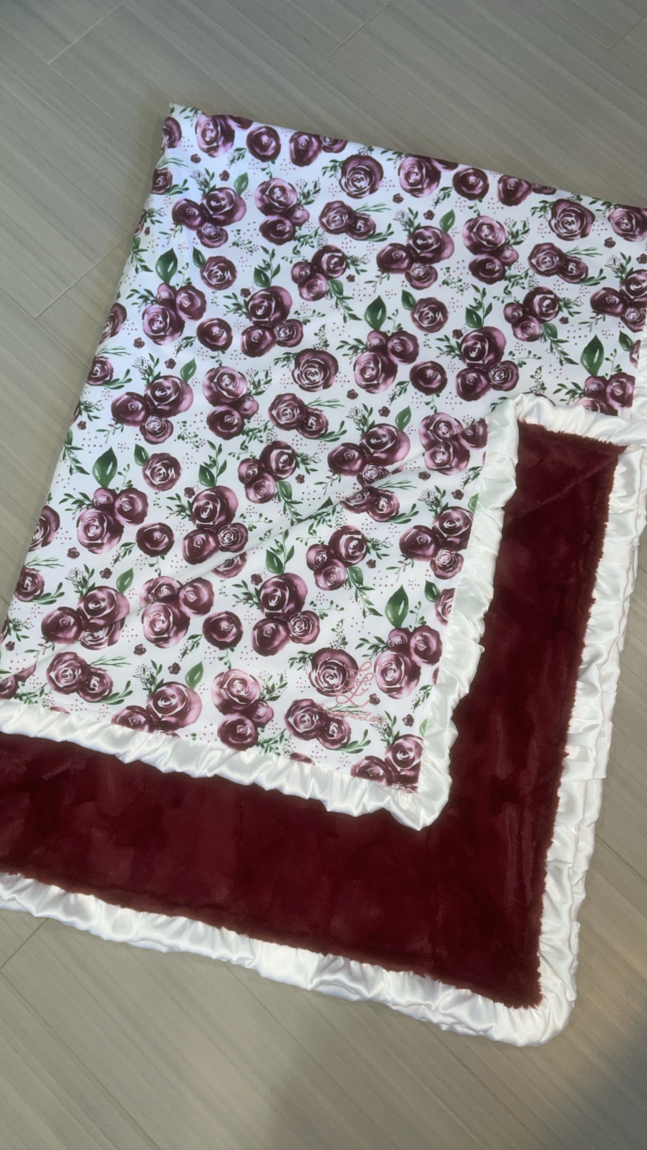 Luxe Cuddle® Hide Merlot