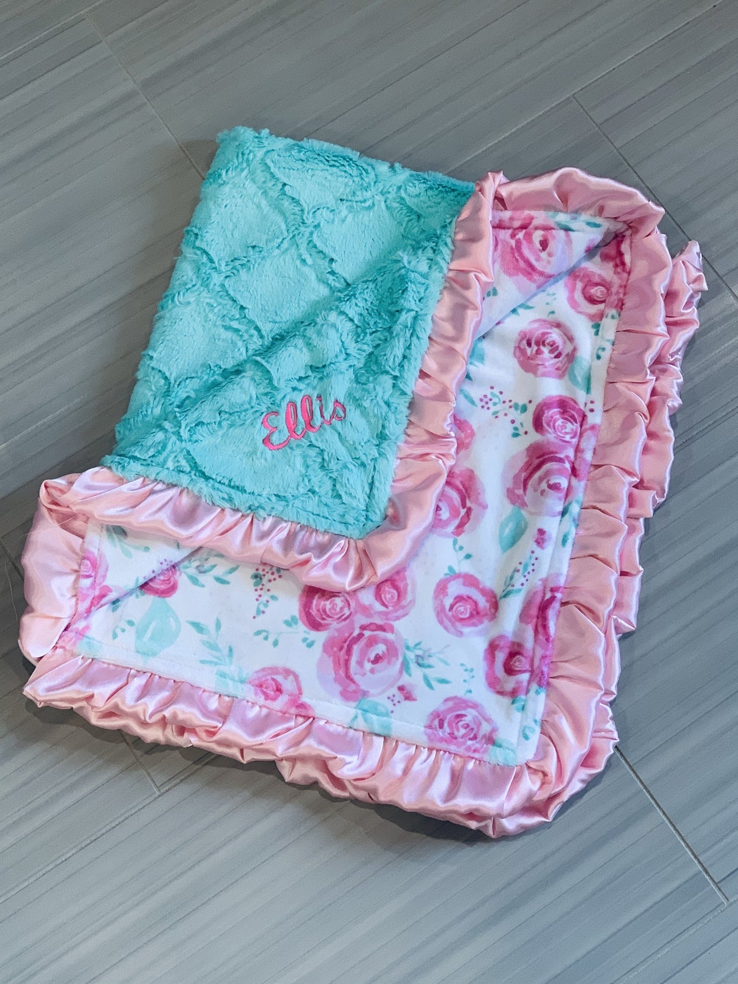 Luxe Cuddle® Lattice Aruba