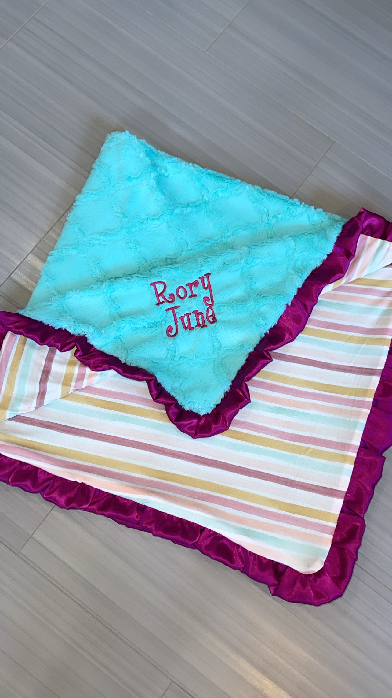 Luxe Cuddle® Lattice Aruba