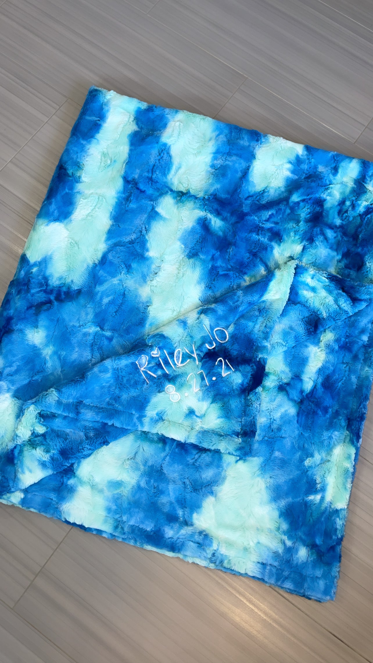Luxe Cuddle® Sorbet Blue Glow