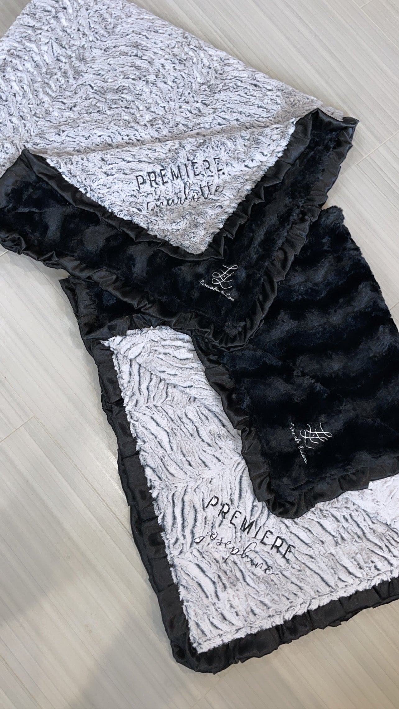 Luxe Cuddle® Frosted Zebra Gray