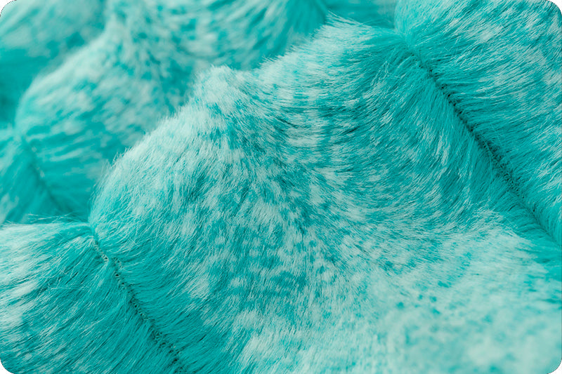 Luxe Cuddle® Iced Chinchilla Cancun