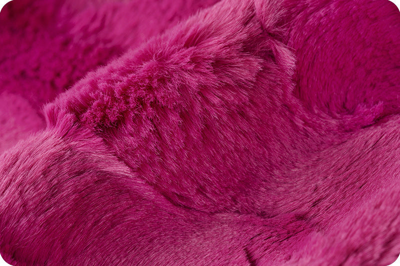 Luxe Cuddle® Hide Magenta