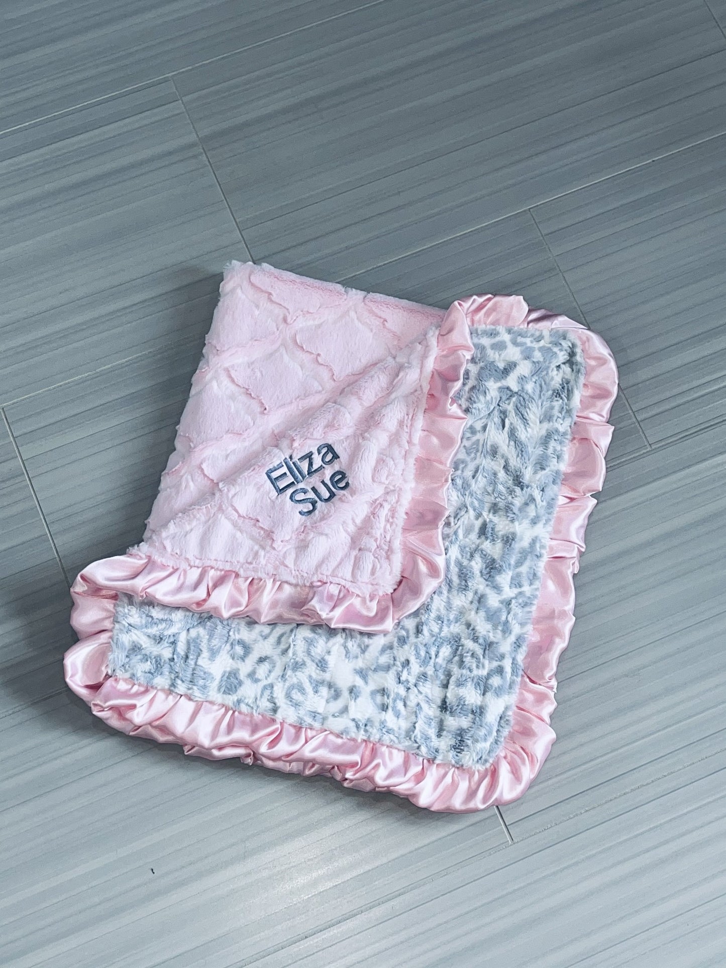 Luxe Cuddle® Lattice Baby Pink