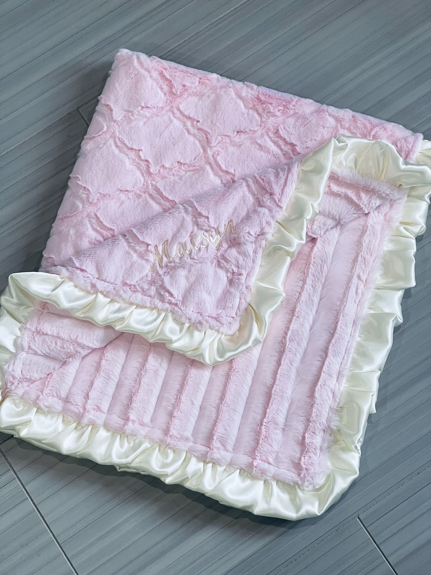 Luxe Cuddle® Lattice Baby Pink