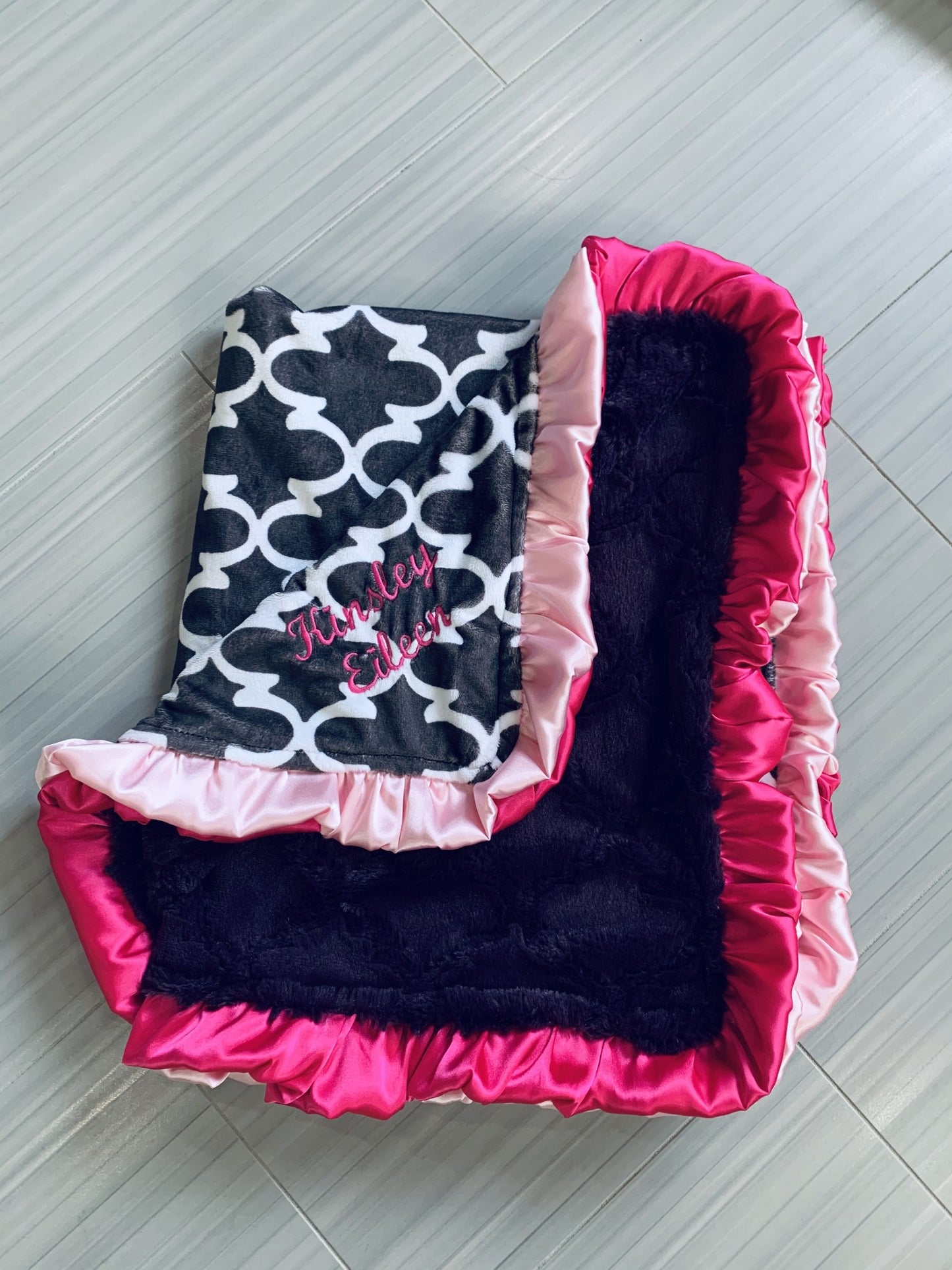 Luxe Cuddle® Lattice Plum