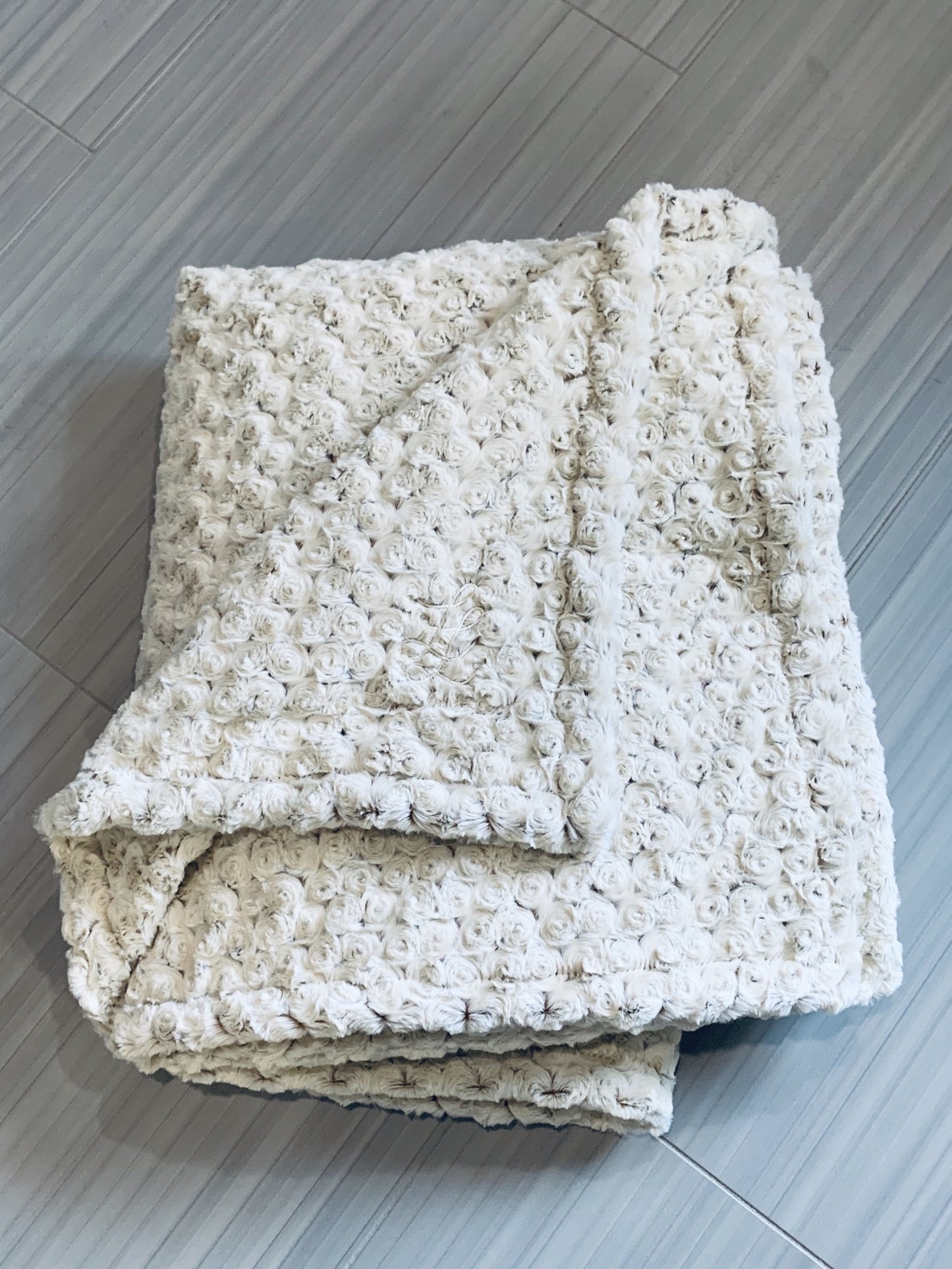 Luxe Cuddle® Frosted Rose Camel/Beige