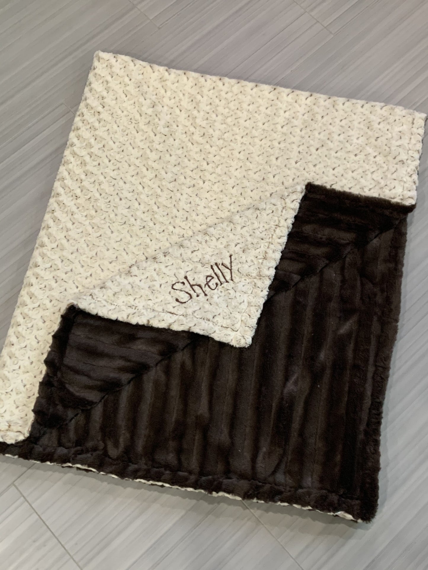 Luxe Cuddle® Frosted Rose Camel/Beige