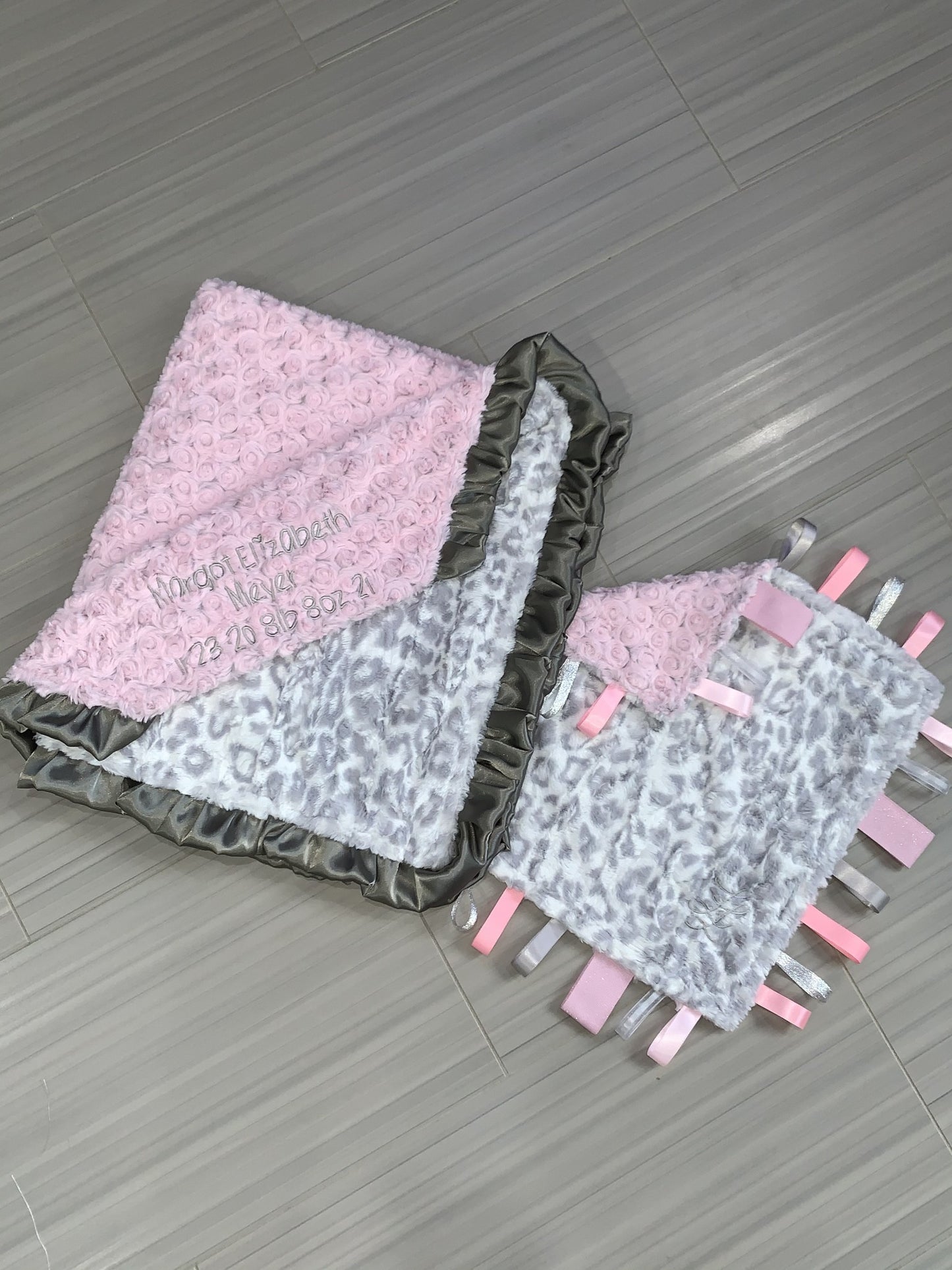 Luxe Cuddle® Jaguar Vapor
