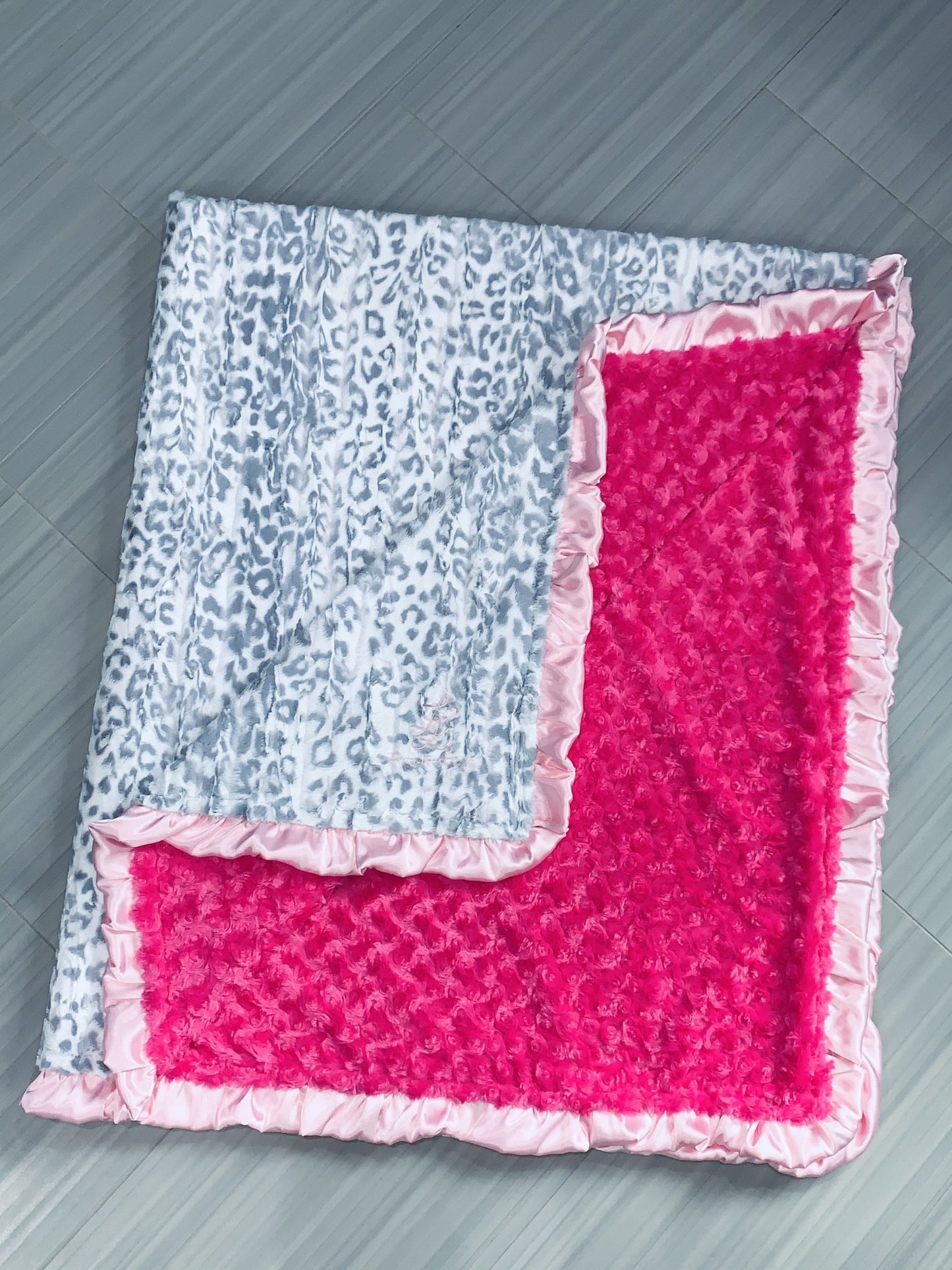 Luxe Cuddle® Rose Fuchsia